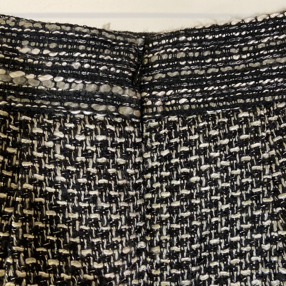 black & white tweed mini skirt w/ front pockets - Picture 6 of 8